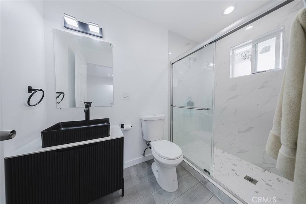 Apartment for rent at 10503 Cantara St, Sun Valley, CA 91352