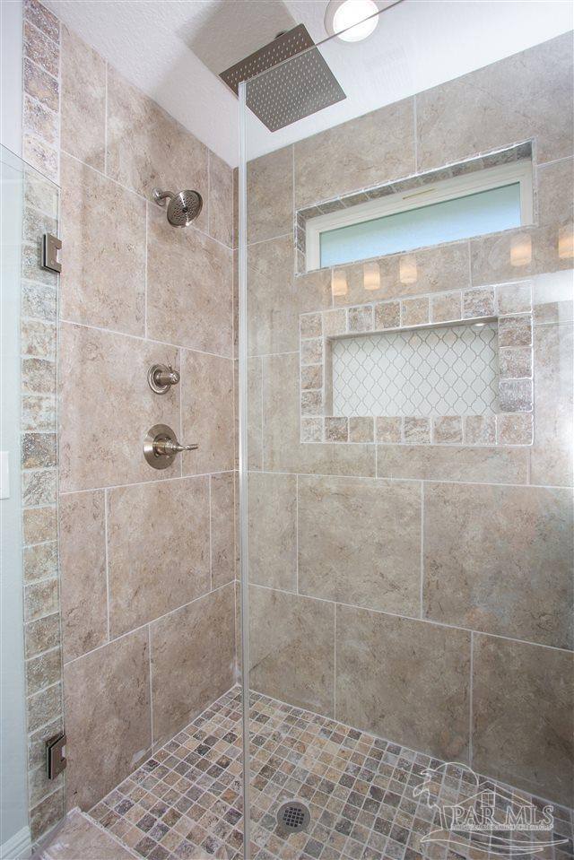 Apartment for rent at 405 N Coyle St #405, Pensacola, FL 32501
