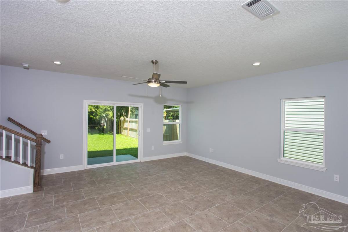 Apartment for rent at 405 N Coyle St #405, Pensacola, FL 32501