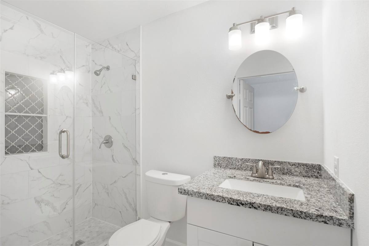 Apartment for rent at 6721 Madrid St, Houston, TX 77021