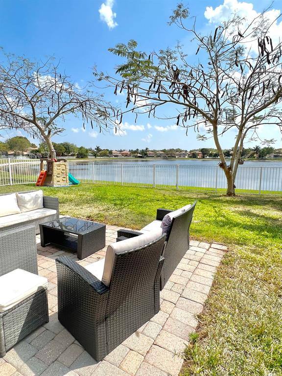 Apartment for rent at 3350 Turtle Cove, West Palm Beach, FL 33411