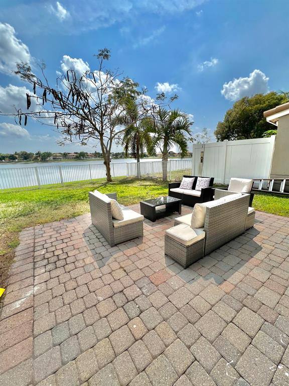 Apartment for rent at 3350 Turtle Cove, West Palm Beach, FL 33411