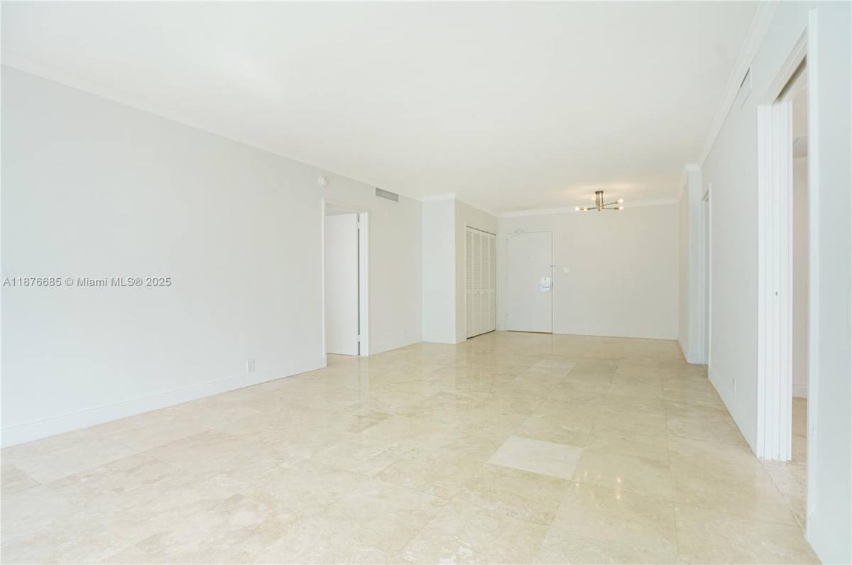 Apartment for rent at 5101 Collins Ave #510114T, Miami Beach, FL 33140