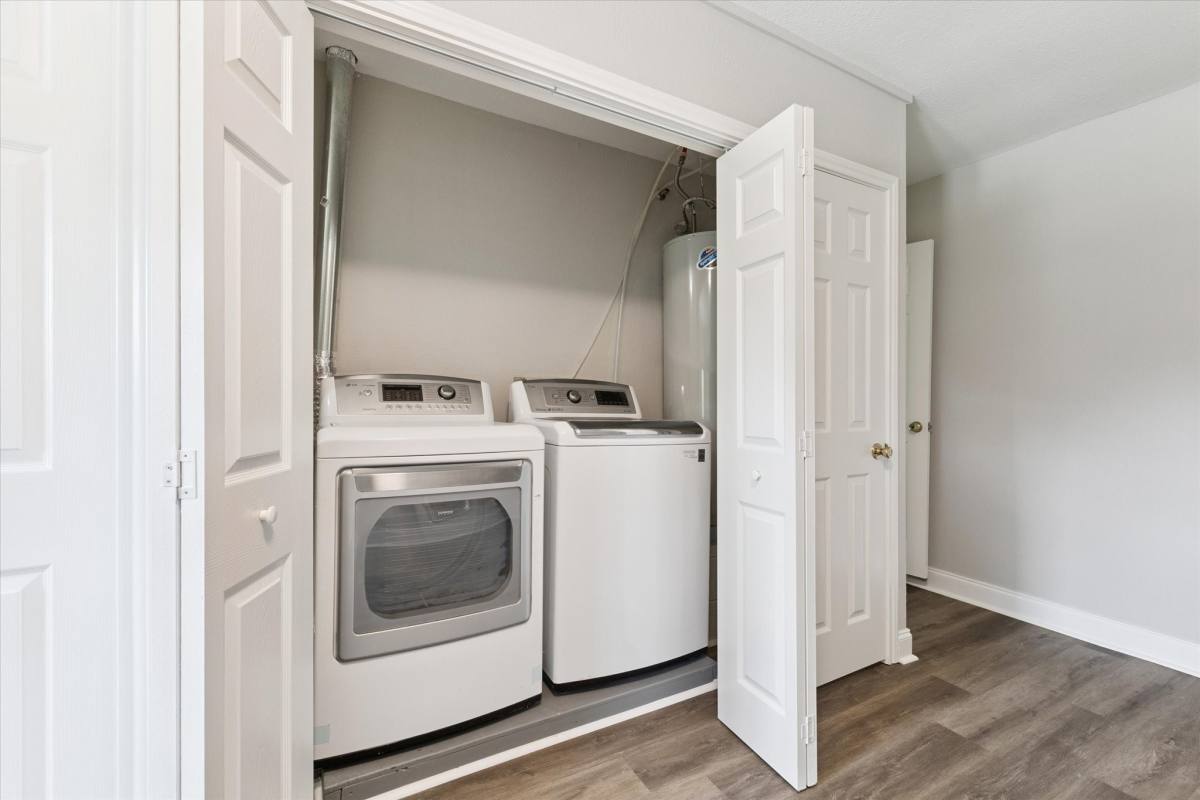 Apartment for rent at 108 Annette Lane #108, Friendswood, TX 77546