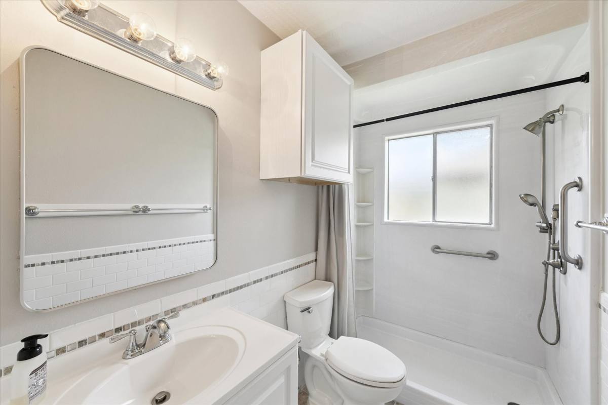 Apartment for rent at 108 Annette Lane #108, Friendswood, TX 77546