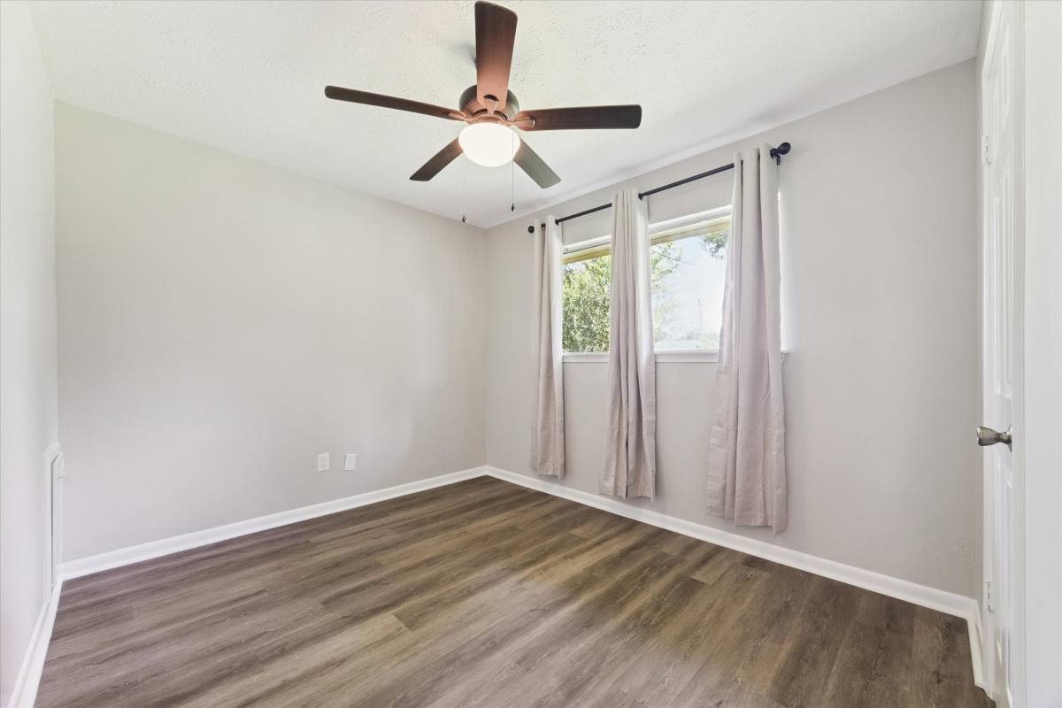 Apartment for rent at 108 Annette Lane #108, Friendswood, TX 77546
