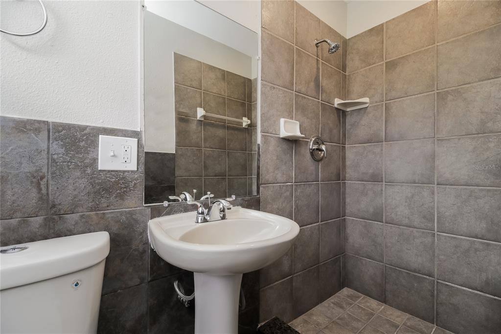 Apartment for rent at 1916 Colton Dr, Orlando, FL 32822