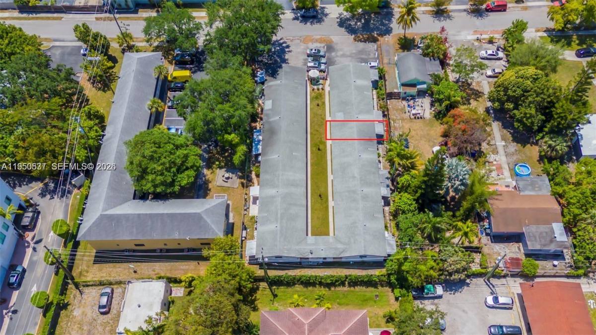 Apartment for rent at 2215 Jackson St #3, Hollywood, FL 33020