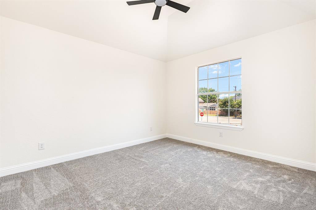Apartment for rent at 4610 Clay Dr, Rowlett, TX 75088
