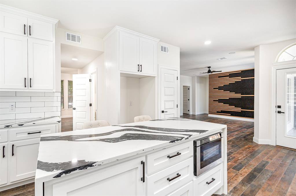 Apartment for rent at 4610 Clay Dr, Rowlett, TX 75088
