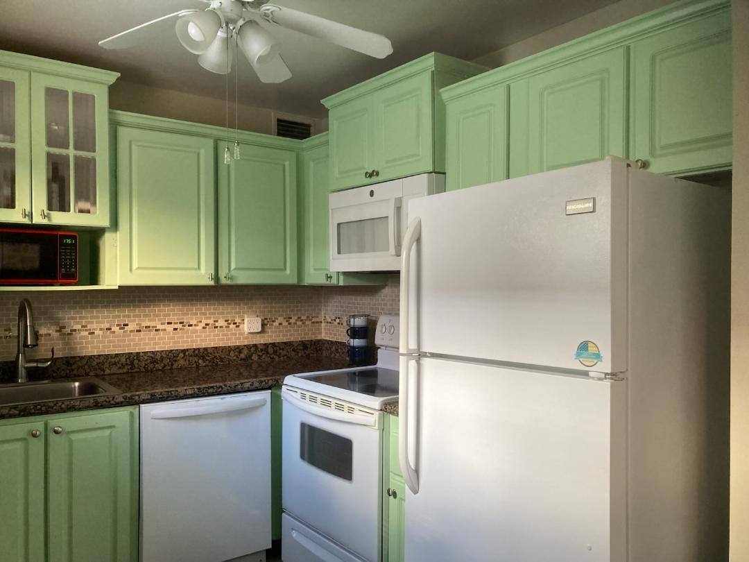 Condo for rent at 445 Saxony Way #445, Delray Beach, FL 33446
