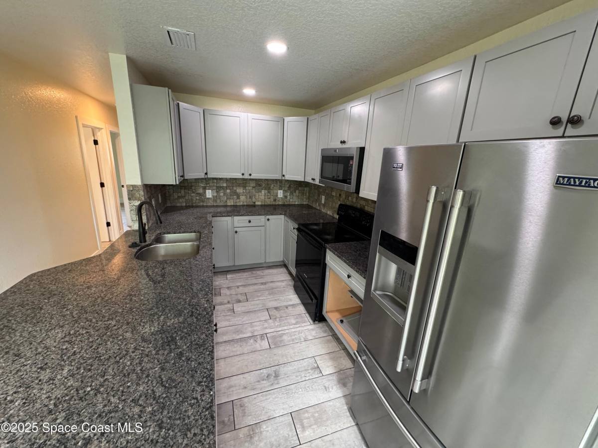 Apartment for rent at 2914 Stetson St, Melbourne, FL 32901