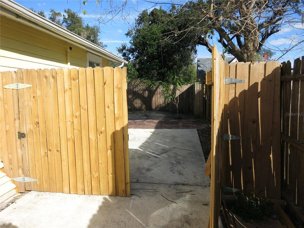 Apartment for rent at 8113 N Rome Ave, Tampa, FL 33604