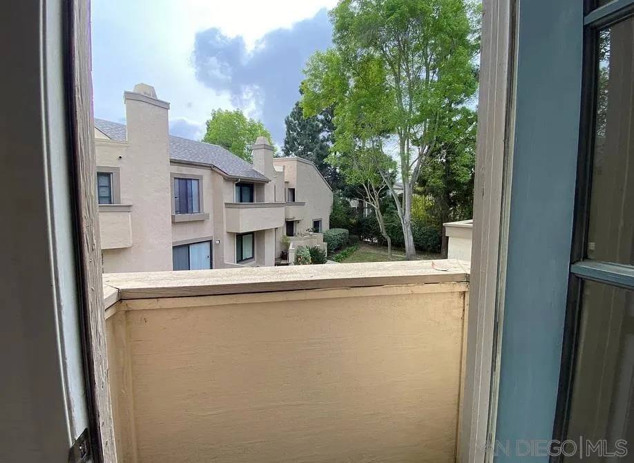 Townhouse for rent at 8441 Via Mallorca #74, La Jolla, CA 92037