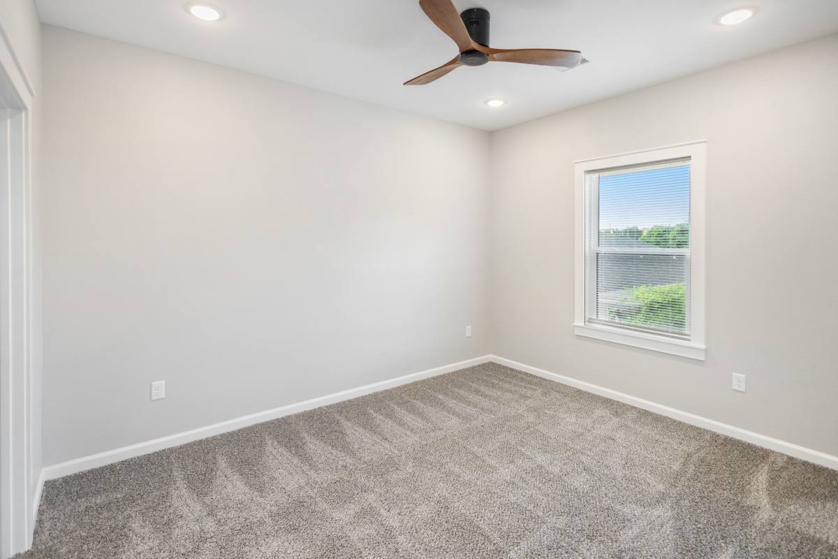 Apartment for rent at 5036 Mallow St #5036B, Houston, TX 77033
