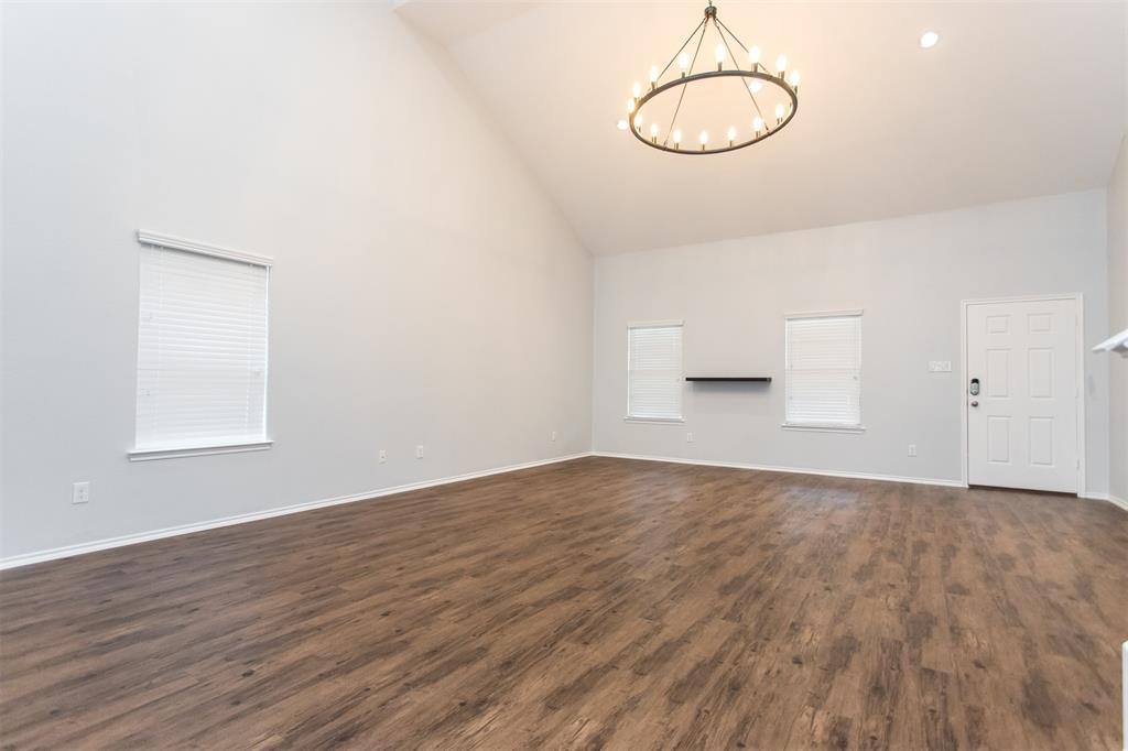 Apartment for rent at 2103 Meadow Park Dr, Princeton, TX 75407