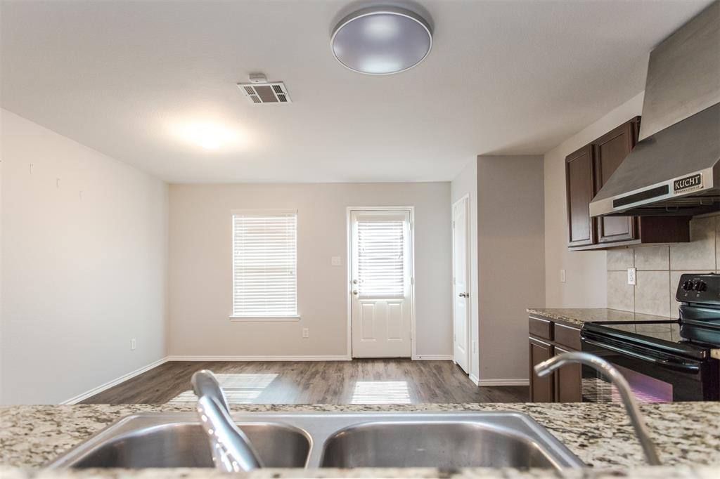 Apartment for rent at 2103 Meadow Park Dr, Princeton, TX 75407