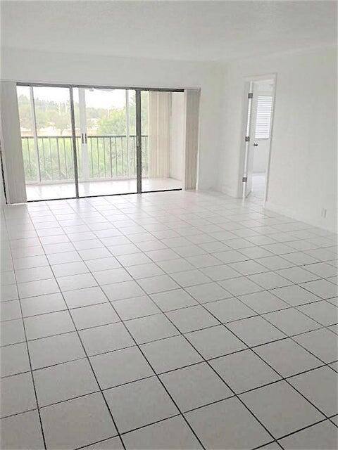 Apartment for rent at 4080 Tivoli Court #307, Lake Worth, FL 33467
