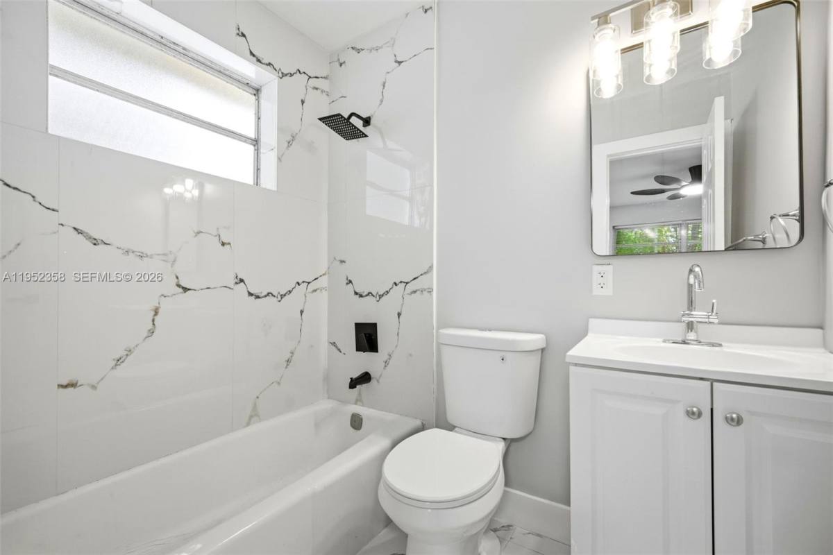 Apartment for rent at 2440 Hayes St #15, Hollywood, FL 33020