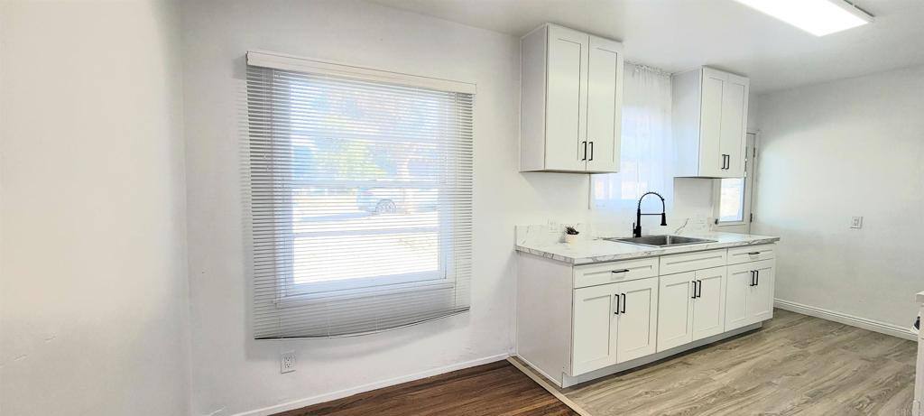 Townhouse for rent at 16911 Glenetta Way #2, Lake Elsinore, CA 92530