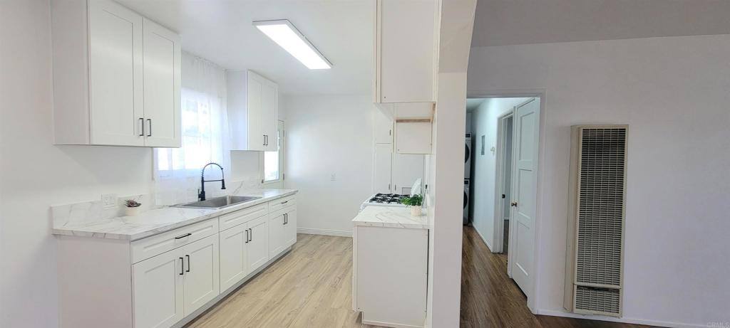 Townhouse for rent at 16911 Glenetta Way #2, Lake Elsinore, CA 92530