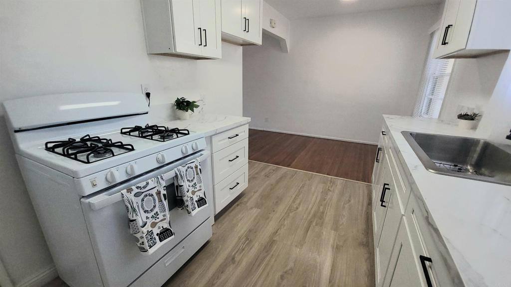 Townhouse for rent at 16911 Glenetta Way #2, Lake Elsinore, CA 92530