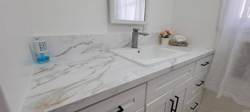 Townhouse for rent at 16911 Glenetta Way #2, Lake Elsinore, CA 92530