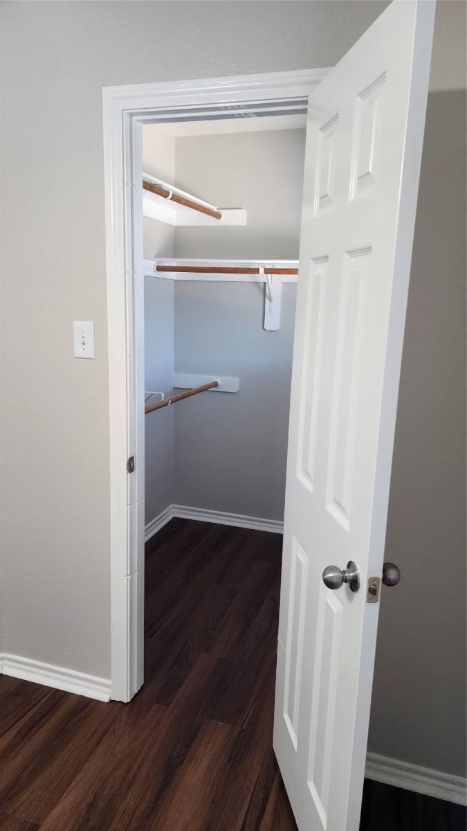 Townhouse for rent at 11430 Hackmatack Way, Houston, TX 77066
