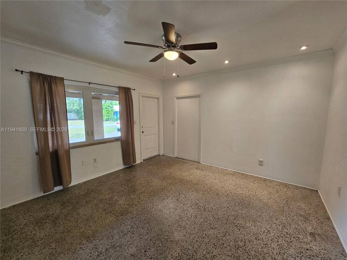 Apartment for rent at 1100 NE 115th St, Miami, FL 33161