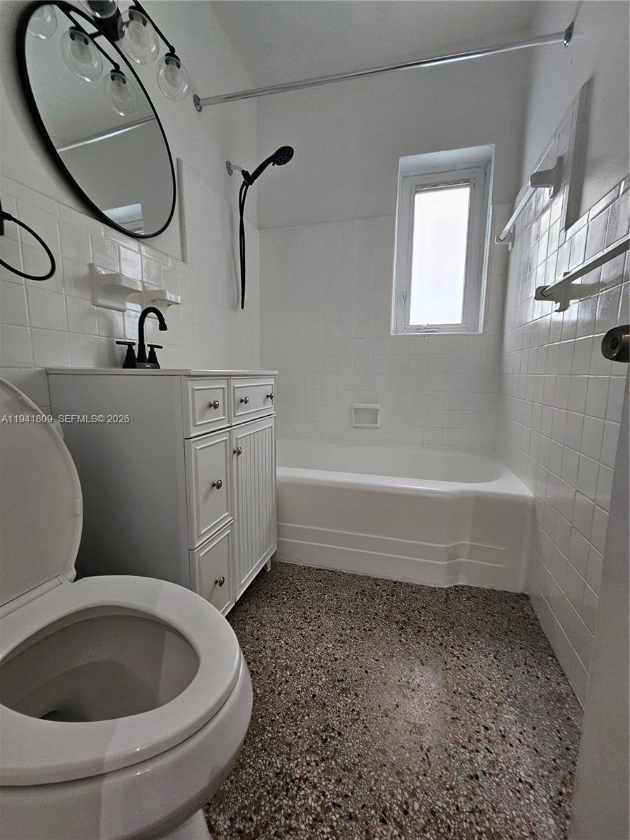 Apartment for rent at 1100 NE 115th St, Miami, FL 33161