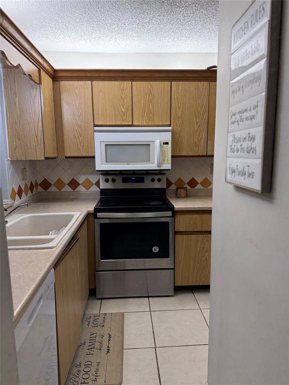 Condo for rent at 3300 NW 46th St, Fort Lauderdale, FL 33309