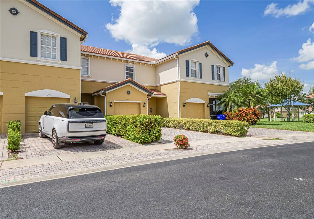Townhouse for rent at 259 Provence Place #259, Vero Beach, FL 32960