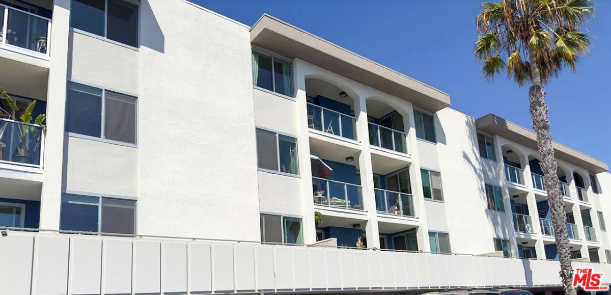 Apartment for rent at 13900 Panay Way #13900M105, Marina Del Rey, CA 90292