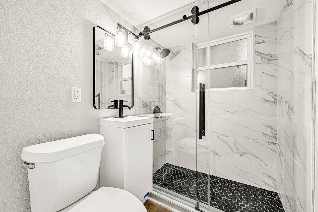 Apartment for rent at 5000 Pease St #24, Houston, TX 77023