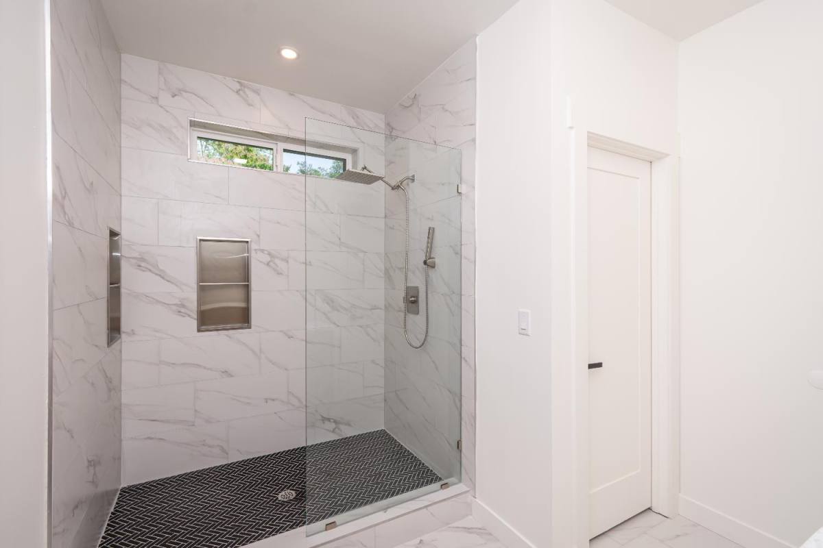Apartment for rent at 3946 3rd Ave, Sacramento, CA 95817