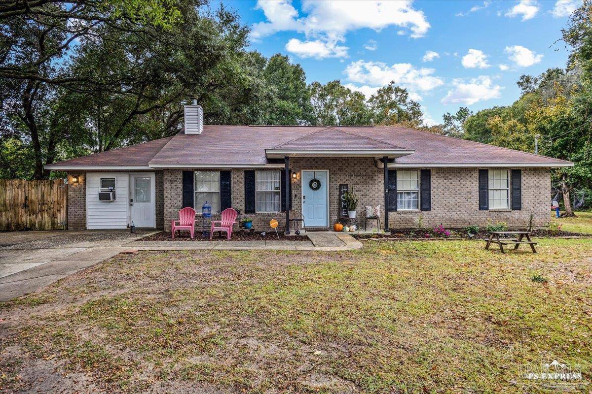 Apartment for rent at 2625 Tupelo Ave, Pensacola, FL 32526