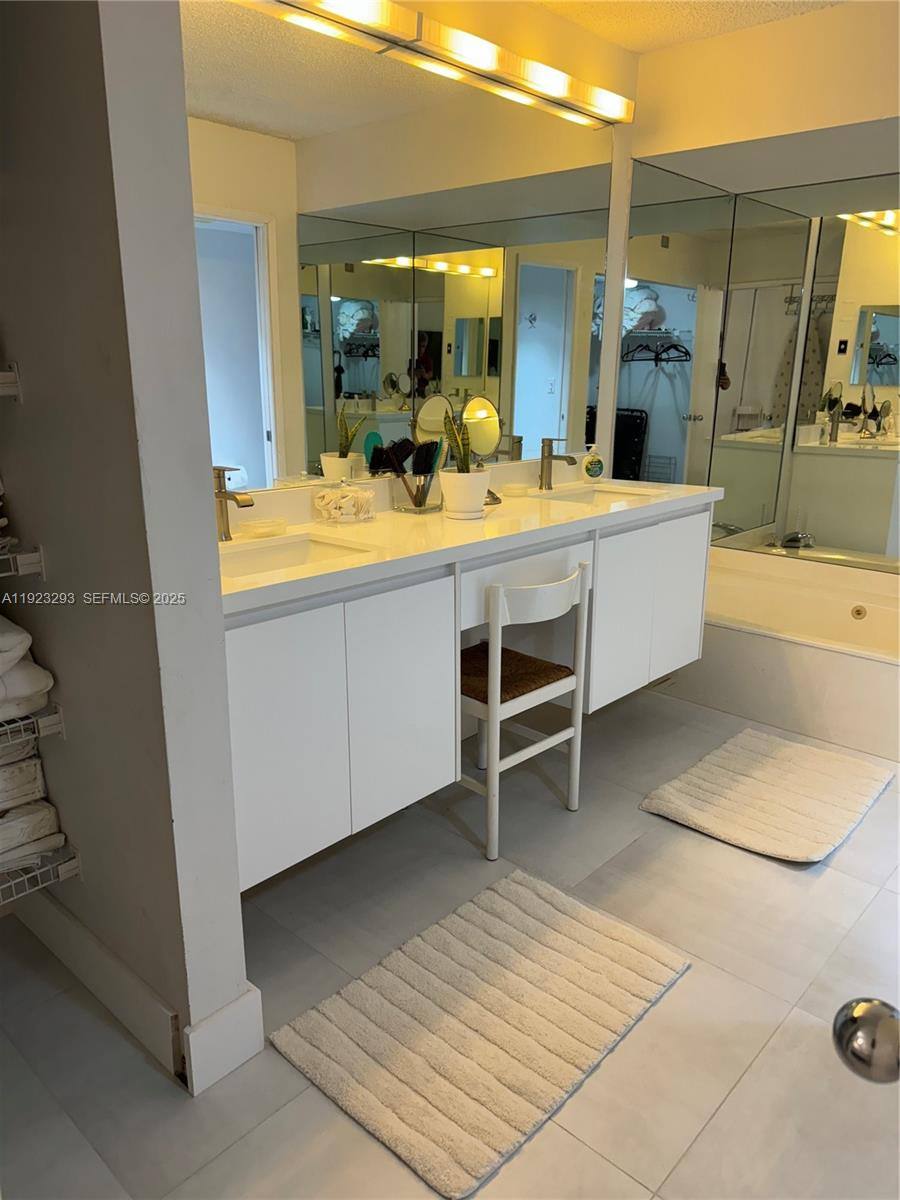 Apartment for rent at 3600 Mystic Pointe Dr #208, Miami, FL 33180