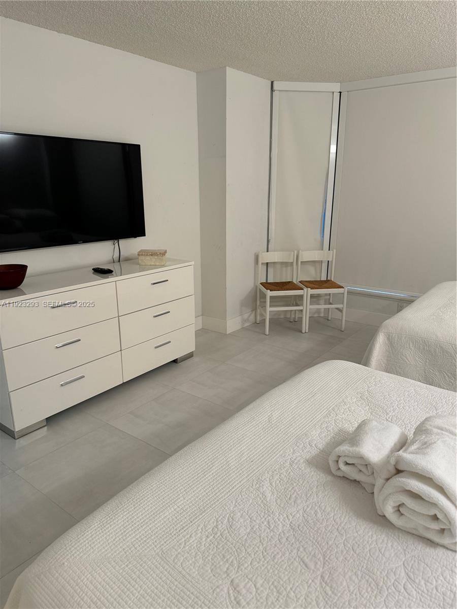 Apartment for rent at 3600 Mystic Pointe Dr #208, Miami, FL 33180