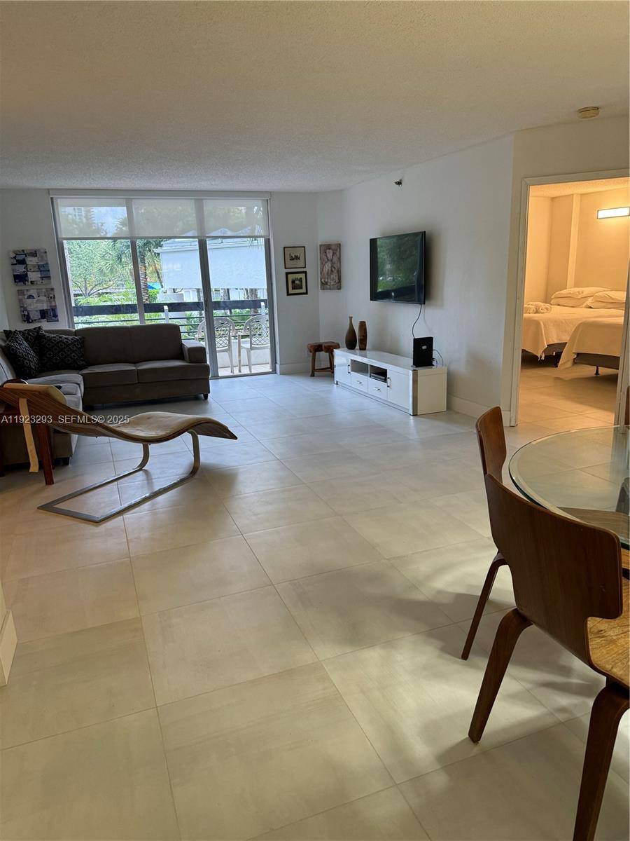 Apartment for rent at 3600 Mystic Pointe Dr #208, Miami, FL 33180