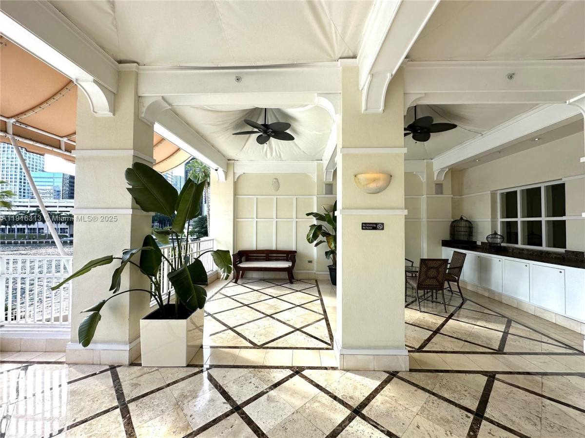 Apartment for rent at 701 Brickell Key Blvd #507, Miami, FL 33131