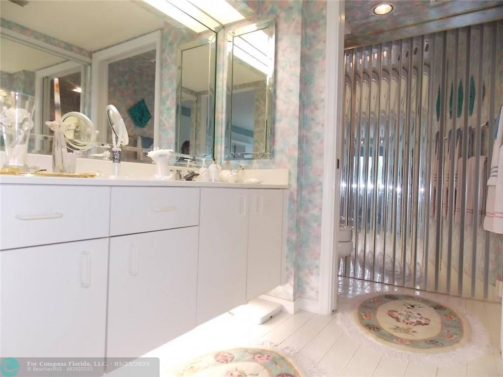 Apartment for rent at 7464 Trent Dr #309, Fort Lauderdale, FL 33321