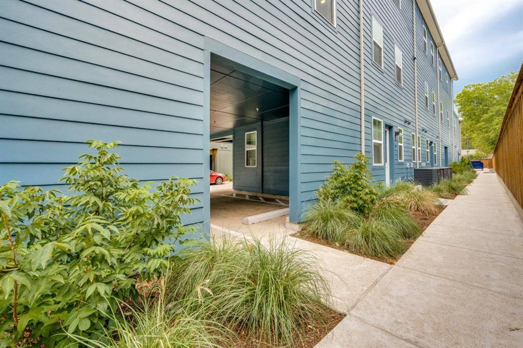Apartment for rent at 5317 Reiger Ave #202, Dallas, TX 75214
