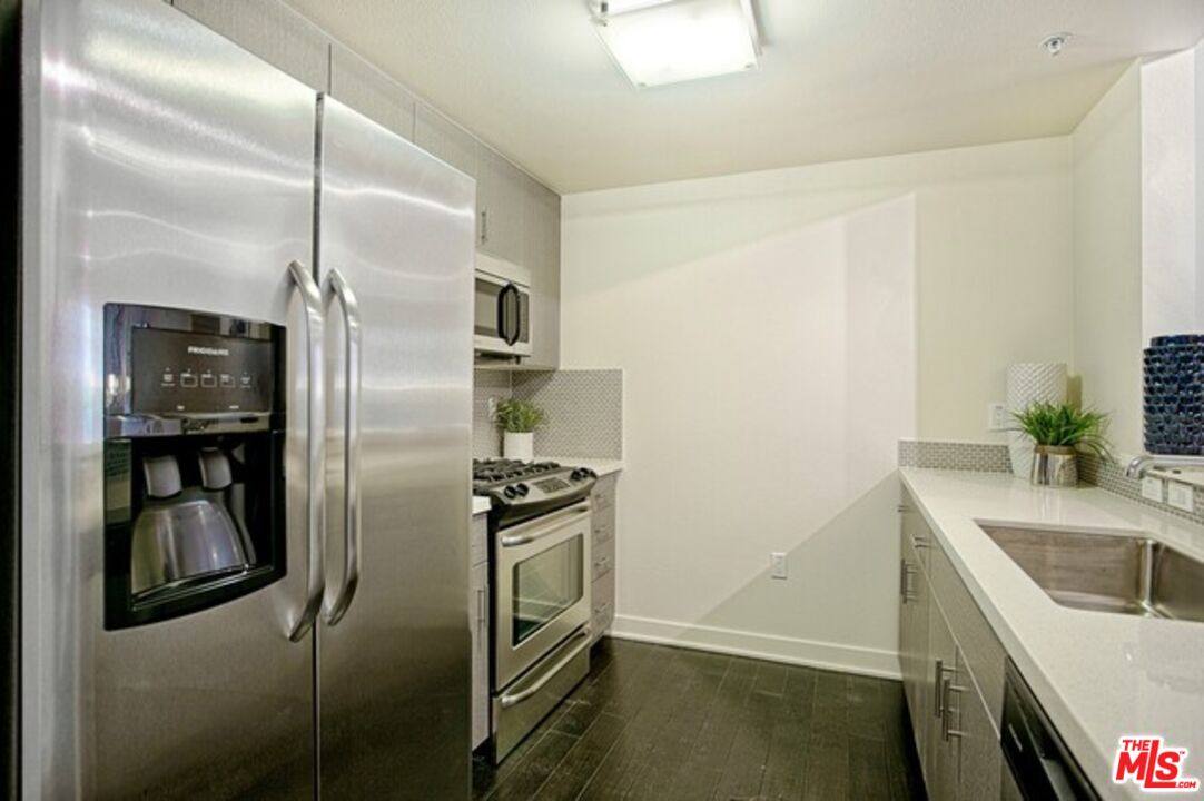 Apartment for rent at 436 S Virgil Ave #313, Los Angeles, CA 90020
