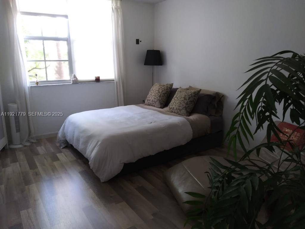 Apartment for rent at 19901 E Country Club Dr #2305, Miami, FL 33180