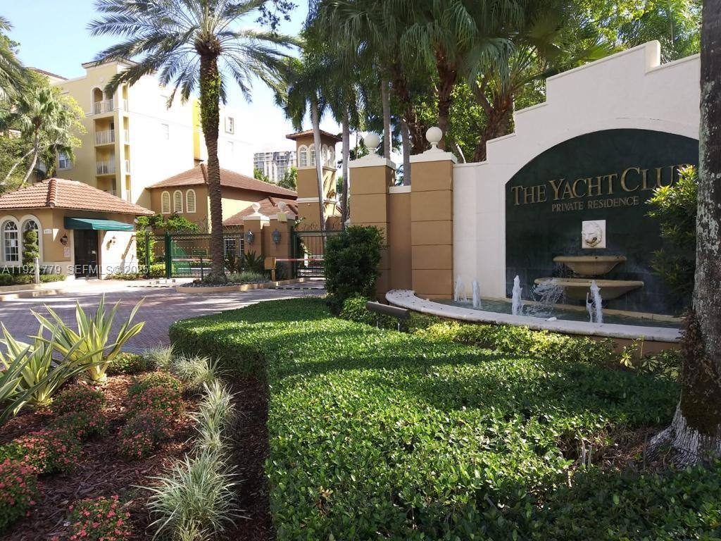 Apartment for rent at 19901 E Country Club Dr #2305, Miami, FL 33180