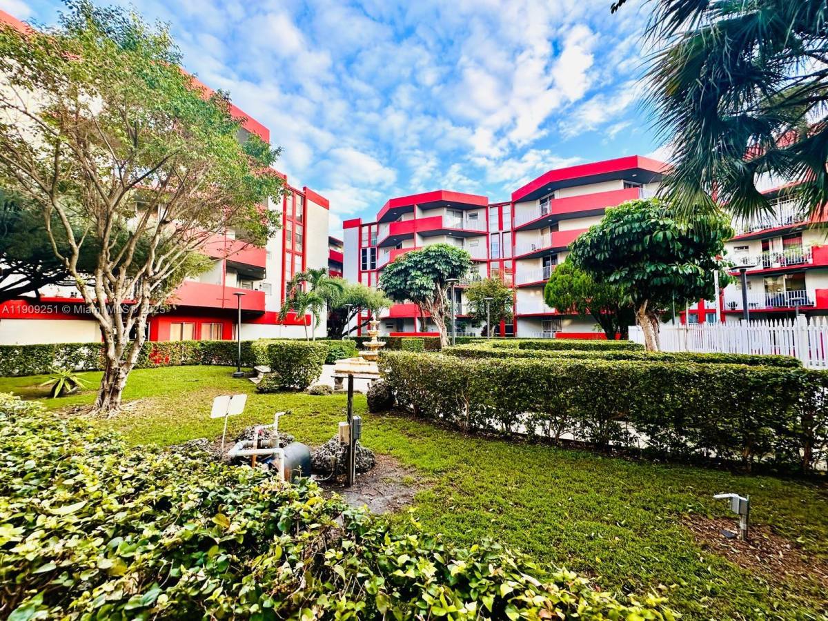 Apartment for rent at 1750 W 46th St #535, Hialeah, FL 33012