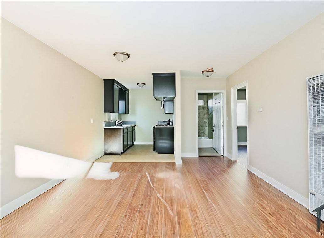 Apartment for rent at 622 W 59th Place #622, Los Angeles, CA 90044