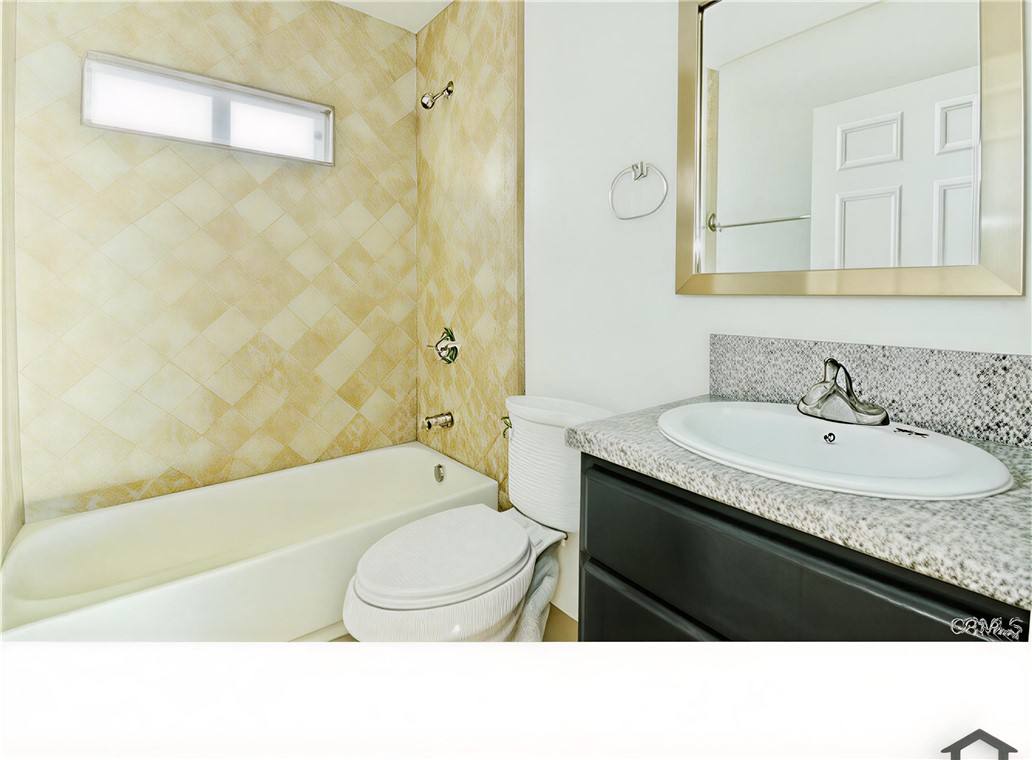 Apartment for rent at 622 W 59th Place #622, Los Angeles, CA 90044