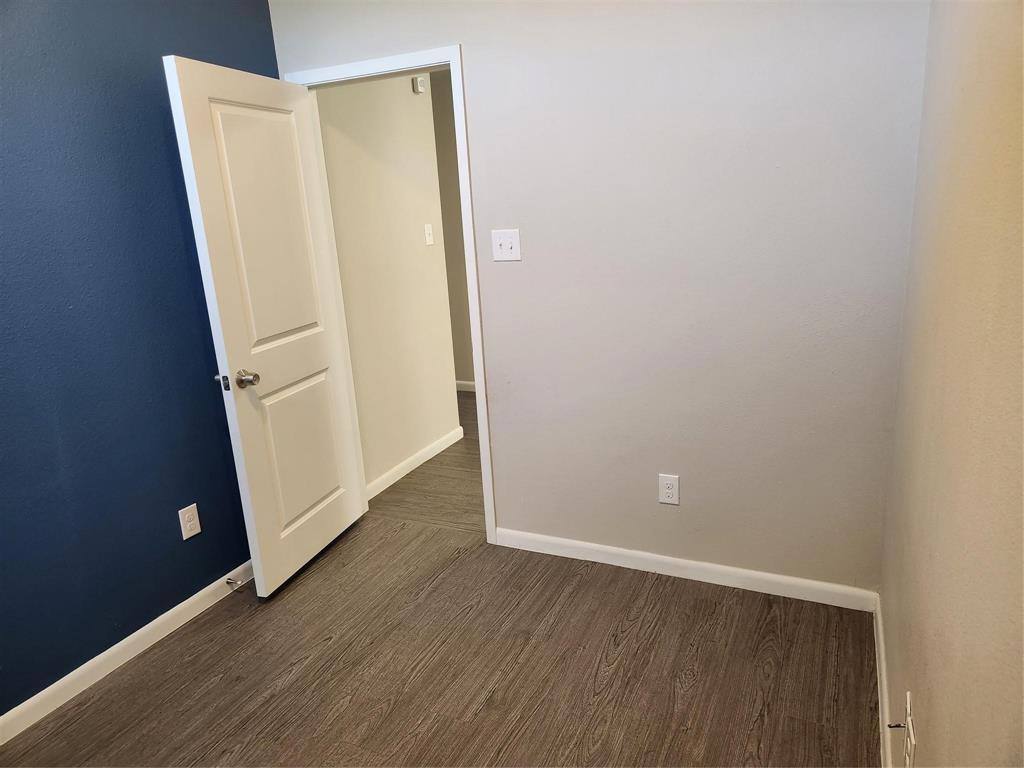 Apartment for rent at 511 Oakwood Lane #511, Arlington, TX 76012