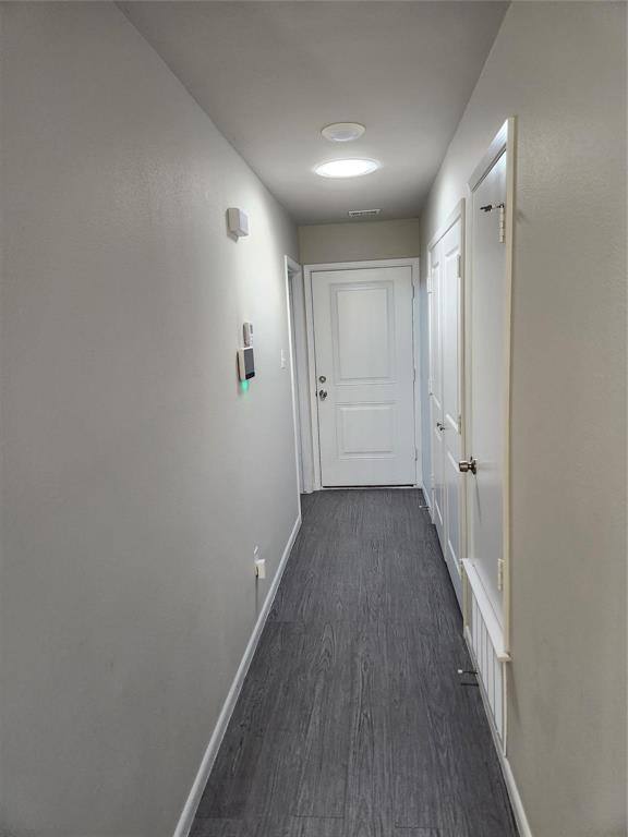Apartment for rent at 511 Oakwood Lane #511, Arlington, TX 76012